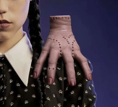 Sztuczna Ręka Odcięta Dłoń Gadżet na Halloween Straszna Gumowa Ozdobna Hand MALATEC