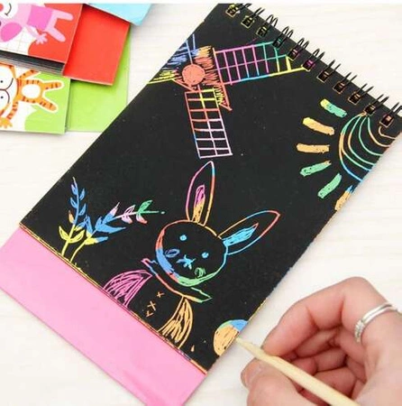 Kolorowanka do Zdrapywania dla Dzieci Blok Notes Zdrapywanka Rysik Zestaw KRUZZEL