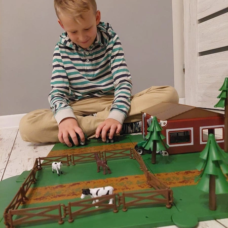 Farma Zagroda Zwierzątka Zwierzęta Traktor Przyczepa Figurki Krowa Koń 102 KRUZZEL