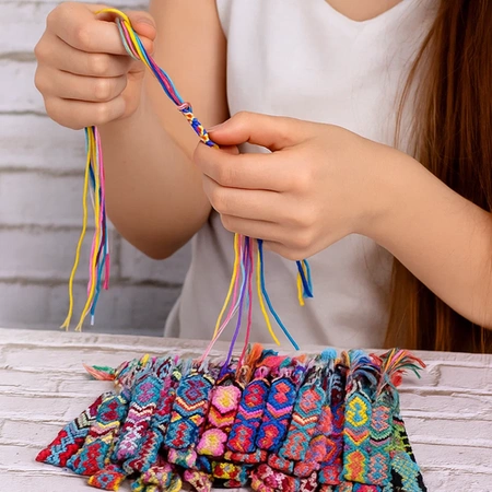 Mulina Zestaw do Haftu Haftowania Muliny Kolorowe Nici do Wyszywania 50szt Maaleo 25680