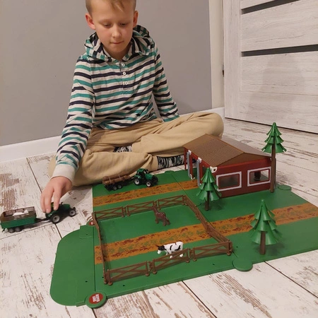 Farma Zagroda Zwierzątka Zwierzęta Traktor Przyczepa Figurki Krowa Koń 102 KRUZZEL