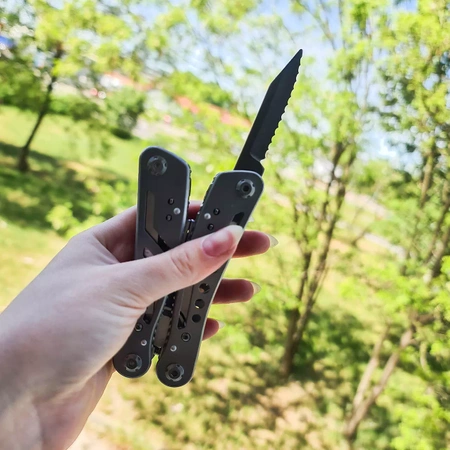 Multitool Survivalovy Narzędzie 13w1 + 11 x Bity TRIZAND
