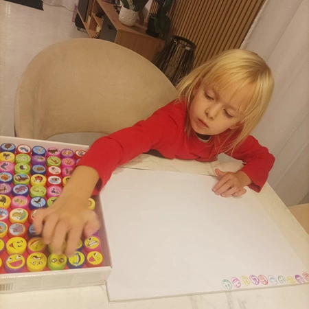 Pieczątki dla Dzieci Stempelki Stemple Zwierzaki Buźki Kolorowe Zestaw x 60 KRUZZEL