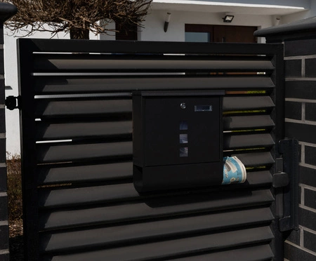 Skrzynka Pocztowa z Tubą Na Listy Gazety Czarna MALATEC