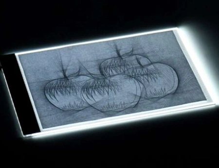 Deska Kreślarska Tablet Graficzny LED Tablica do Rysowania Podświetlana A4 MAALEO