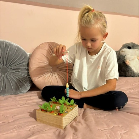 Gra Zręcznościowa Sorter Drewniany Marchewkowy Ogród Montessori dla Dzieci KRUZZEL