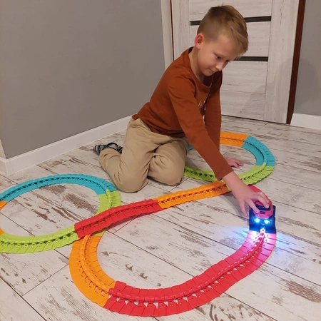 Tor Wyścigowy Samochodowy Tory Wyścigowe Zestaw + Autko 4,8m Elastyczny XL KRUZZEL