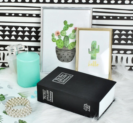 Sejf Metalowa Kasetka Książka Na Pieniądze Klucze MALATEC