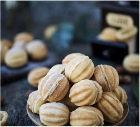 Opiekacz do Orzeszków Ciastek Forma 24 szt Elektryczny Orzeszki Wypiekacz RUHHY