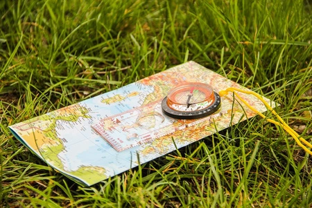 Kompas Mapowy Płytkowy Podziałka Busola Mapnik TRIZAND