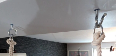 Huśtawka dla Dzieci do Domu Pokoju Dziecka Welurowa Pasy Bezpieczeństwa Beż Kruzzel 26685